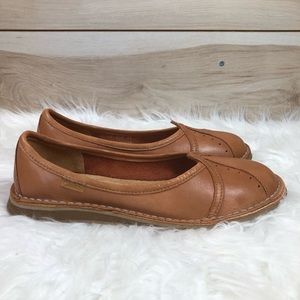 Camper Leather Flats